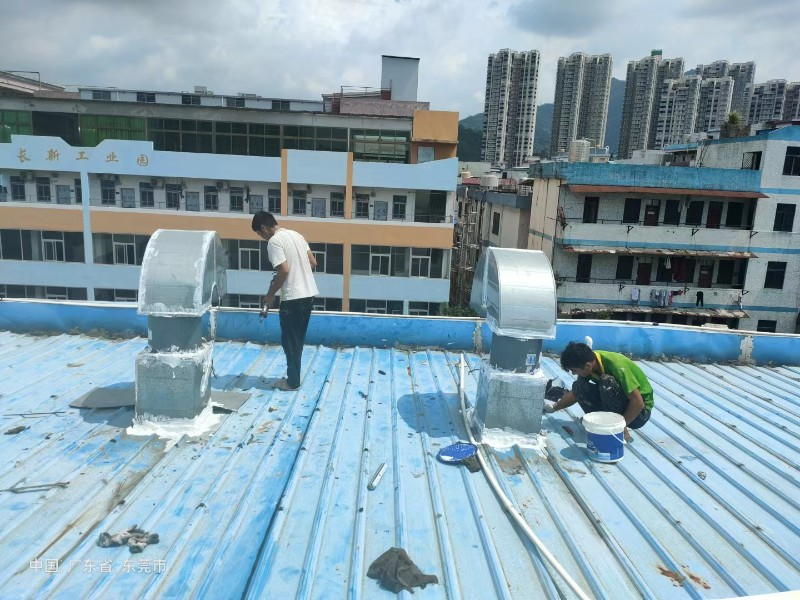 沔城回族镇钢结构屋面涂料维修方法